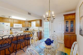 Gulf Highlands - White Sandy Getaway - Panama City Beach - 4