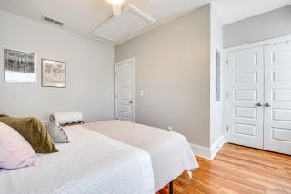 3 Mi to Downtown Covington Cozy Getaway with Porch! - Covington - 3