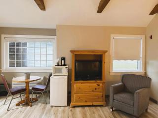 Spruce Lane Lodge and Cottages - 6