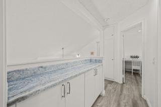 Newly Remodel Luxury Home with Hotel-Like Amenity - Rowland - 5