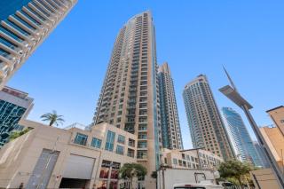 2BR Apart In Heart Of Downtown Dubai With Pool & Gym - Dubai - 0