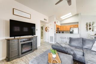 Walk to Rotary Park Lake Havasu City Condo - 0