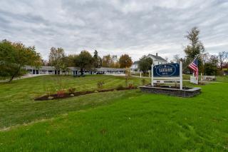 Yardarm Motel - Searsport - 1