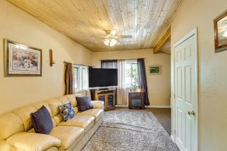 4 Mi to Rainbow Lake Peaceful Home with Deck - Pinetop-Lakeside - 9