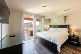 Fully Equipped 2BR Condo with Private Hot Tub & Views - Newpark Terrace 57 - 3