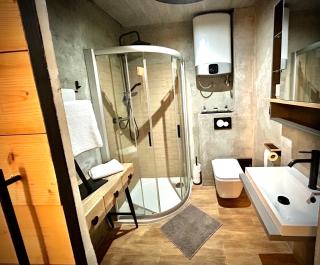 K&H Apartmens Industrial - 5