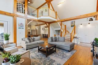 Rolling Hills Retreat - Family Friendly - 2