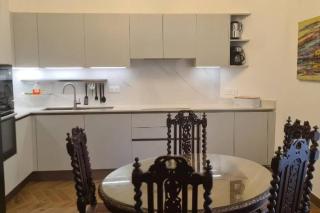 Superbe 4 pièces 75 m carrés pour 2 à 6 personnes Centre Parking 3 jours minimum - 7