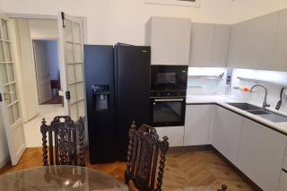 Superbe 4 pièces 75 m carrés pour 2 à 6 personnes Centre Parking 3 jours minimum - 6