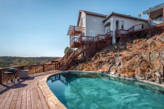 Breathtaking view of the Hills with HotTub, Pool and Pool Table - - 7