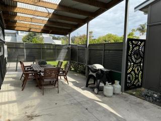 The Hidden Cottage - Papamoa - 1