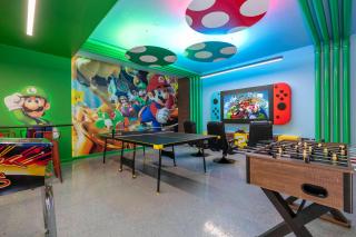 Luxury ParadiseThemed Pool and Outdoor kitchen - 9