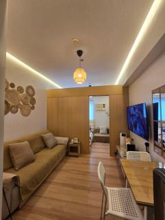 Lindy's Home Staycation - 9