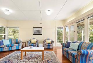 Charming Beach Retreat - Dromana - 2