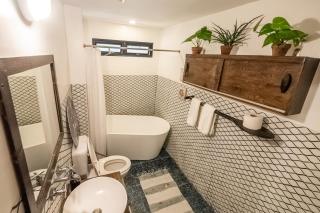 TUKI Nest with Garden View & Self-Service Breakfast - Large Porch, Subic Monkeys! - Santa Rita - 5