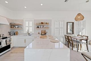 30A Beach Villa Steps to Beach Dog Friendly with Peloton and Bikes - Rosemary Beach - 5