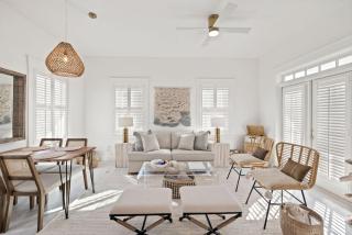 30A Beach Villa Steps to Beach Dog Friendly with Peloton and Bikes - Rosemary Beach - 2