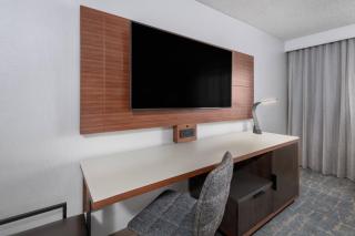 Madison Marriott West - 1