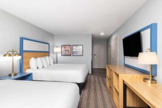 The Inn & Suites Omaha Near Zoo - Omaha - 2