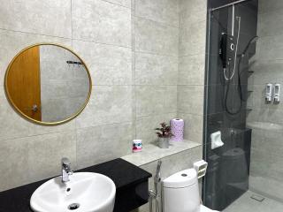 Fabulous Airport 2BR Suite# Straits Intl# Msg Chair - Bayan Lepas - 1