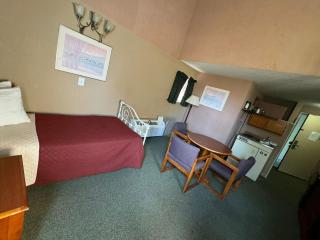 FairBridge Inn and Suites West Point - 3