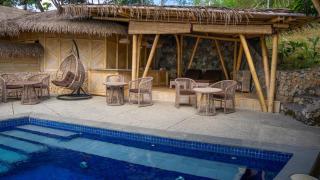 Elang Hillside Bamboo Villas - Labuan Bajo - 4