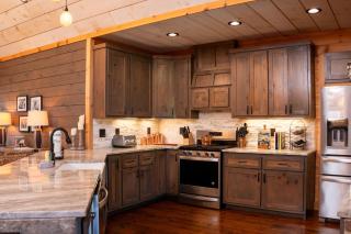 NEW BUILD Toccoa River Mist Riverfront Property w Hot Tub Firepit More - Blue Ridge - 5