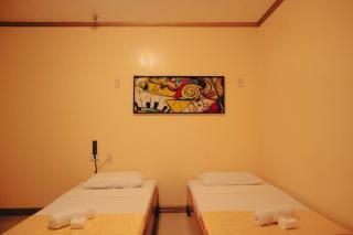 Queen Maricel Inn - Virac - 6
