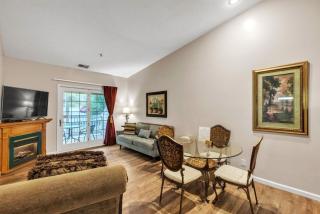 Grand Wood Suites - 3rd Floor Back Side Penthouse Suite 307 - 1