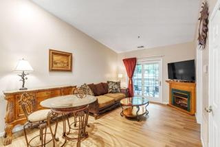 Grand Wood Suites - 3rd Floor Back Side Penthouse Suite 306 - Nashville - 2
