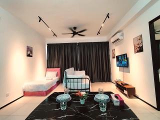 Georgetown Classic Collection 3BR-10PAX - George Town - 8