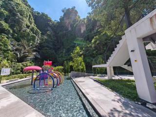 The Cove Premium Suites 7-13pax by IWH Suites - 1