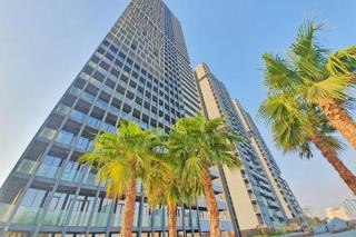 Escape24 Modern Apartment Bloom Tower Jumeirah Village Circle JVC Dubai - Dubai - 5
