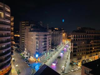 Northern Avenue, 3 bedrooms Luxury, Grande PentHouse with a large Terrace HH888 - Jerewan - 0