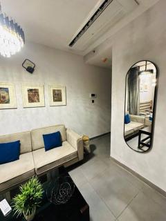 Minimalist Haven at 26th floor supernova - Neu-Delhi - 7