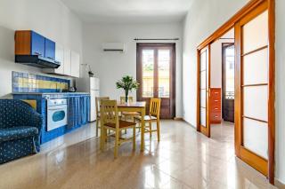 Cozy Apartments between Politeama and the Port - Palermo - 9