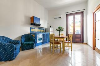 Cozy Apartments between Politeama and the Port - Palermo - 6