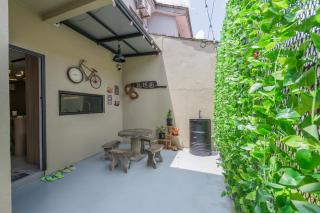 Klang Bukit Tinggi Unique Design with Outdoor Cafe up to 12pax - 3