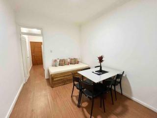 Studio com vaga de garagem a uma quadra da praia - 8