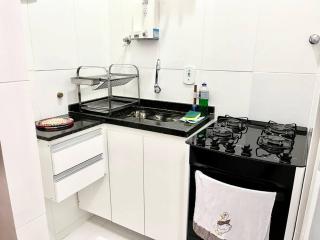 Studio com vaga de garagem a uma quadra da praia - 3