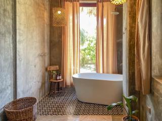 BAIA Nest Surf Villa Near the Beach - WiFi, Pet Friendly, Self-Serve Breakfast - - 6