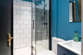 1BR Stylish Flat by HostaraHomes, Near Liverpool Street, Prime London Location, Sleeps up to 4 - Londra - 6