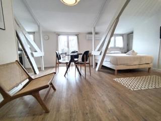 Le Nid Citadin - Ultra Calme - Terrasse avec Vue - Pau - 9