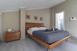 i-HOMES Luxury Suite San Martino - Padua - 3