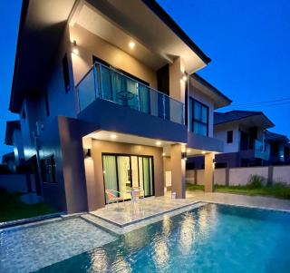 蓝精灵The Smurfs Smurfs Villa Holiday Home - Pattaya Sud - 0