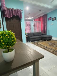 Seri Idaman Guest House (Pasir Mas) - Kampong Taman - 8