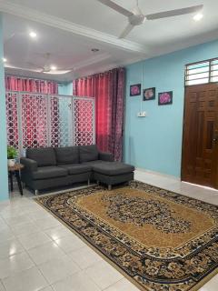Seri Idaman Guest House (Pasir Mas) - Kampong Taman - 6
