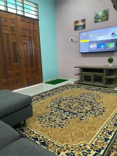 Seri Idaman Guest House (Pasir Mas) - Kampong Taman - 5