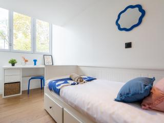 Le Ciné Loft Prestige - Suite parentale baignoire - Vidéoprojecteur - Tram Metro - 10min Gare PartDieu - Idéal Famille & Amis - - 6
