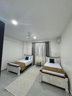 Azure 3bdrm beachfront at jumeirah palm resort nyali - Bamburi - 1